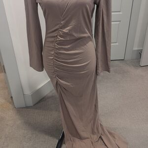 Chic Long Sleeve Ruched Dress in Tan